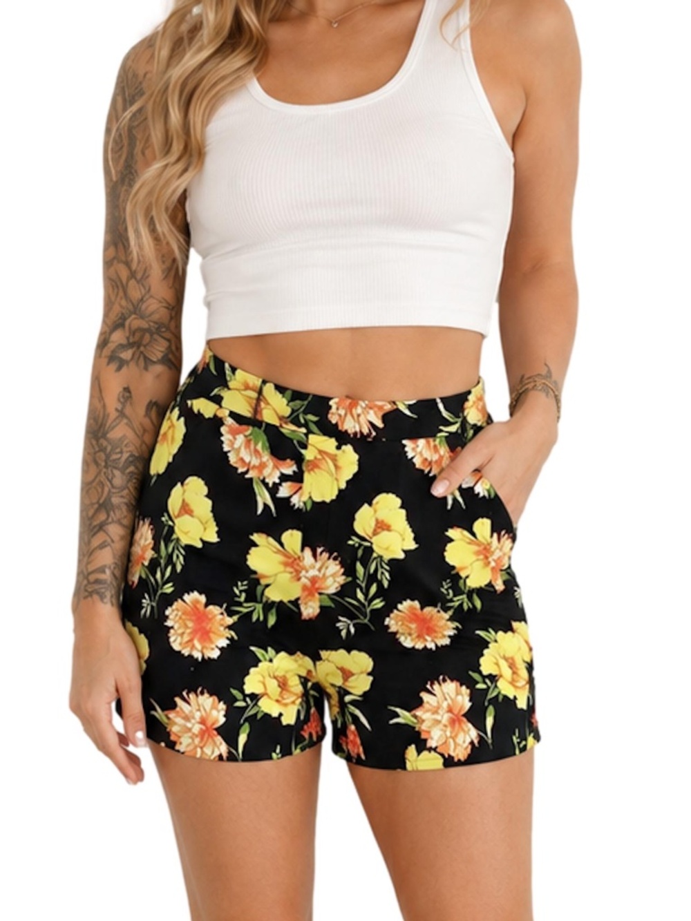 Forever 21 Shorts Women 1X Black Yellow Tropical Floral Vibrant Summer Resort
